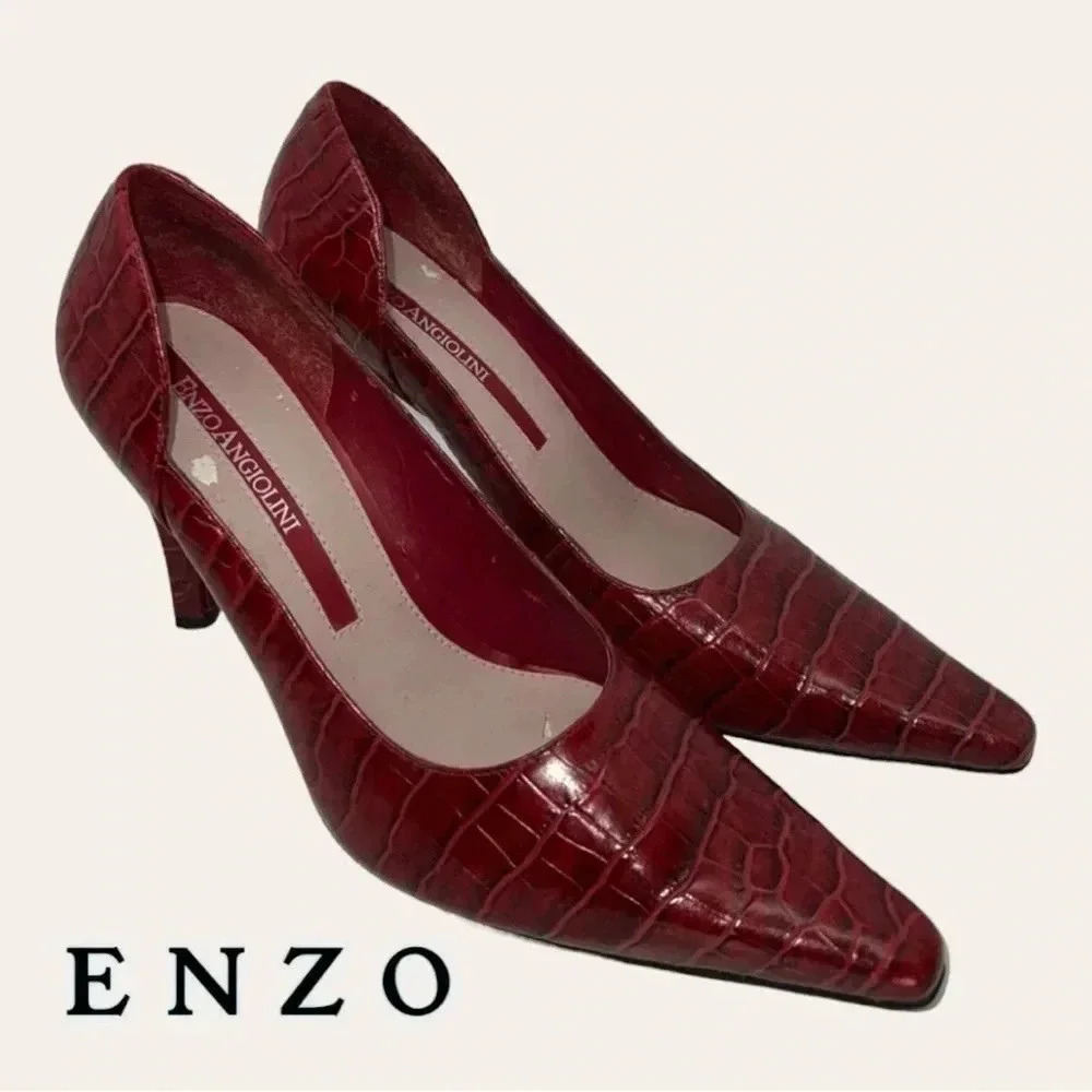 4575.‎ ENZO ANGIOLINI HEELS CONE HEELS ALLIGATOR SKIN RED IN COLOR SIZE 6.5M
